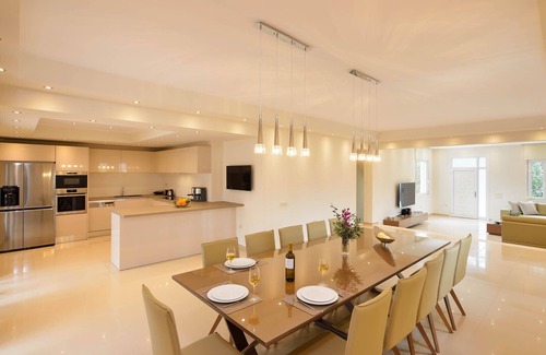Souda Villa | Luxury 7 bedroom villa with private pool and seaview
