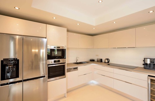 Souda Villa | Luxury 7 bedroom villa with private pool and seaview