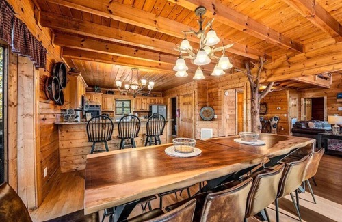 Sevierville Cabin | Luxury 7BR Cabin w/Hot Tub! Media +Game Rooms