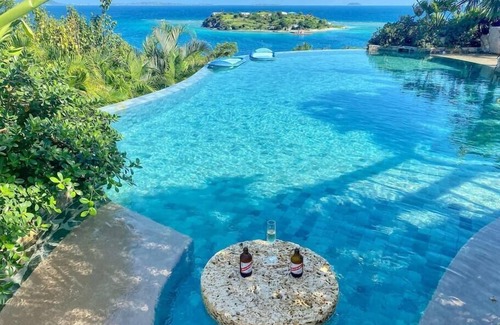 Great Camanoe Island Villa | Luxury 7BR waterfront villa w/instaviews & boat