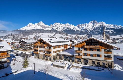 Maria Alm am Steinernen Meer Apartment | Luxury 8-10-person penthouse in the holiday park Landal Resort Maria Alm