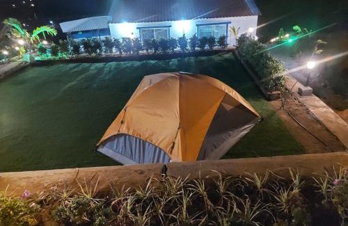 Paud Other | Luxury 8-BR Campsite with Lake and Mountains Views