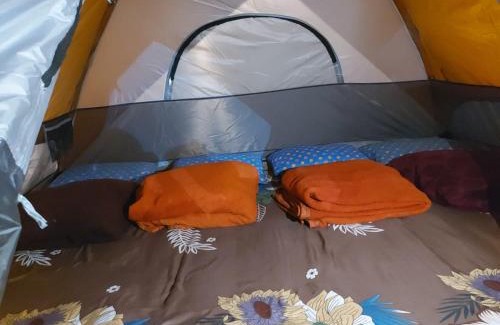 Paud Other | Luxury 8-BR Campsite with Lake and Mountains Views