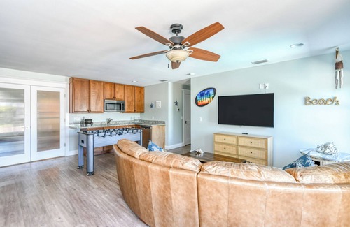 Butler Beach House | Luxury 8BR Ocean Views, Pool & Heated Spa, Walk to the Beach! 360 Views from Top