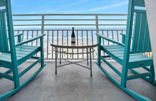 Brush - Stewarts House | Luxury 8th Floor 1 BR Condo Direct Oceanfront Wyndham Ocean Walk Resort Daytona Beach | 808