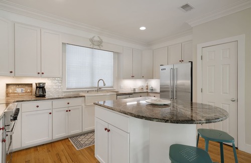 Seaside House | Luxury Accommodations in the Heart of Seaside, FL + 2 Adult Bikes!