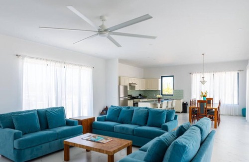 Leeward Settlement Villa | Luxury accommodation on Aqua Divina Waterfront property! Pool!4 ensuite bedrooms