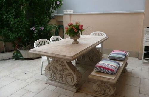 Riou - Petit Juas - Av de Grasse Apartment | Luxury air conditioned apartment