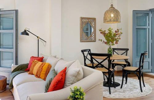 San Pedro Apartment | Luxury Alhambra Views Apartment