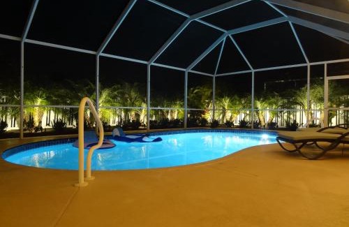 Naples Park Villa | Luxury and the beach