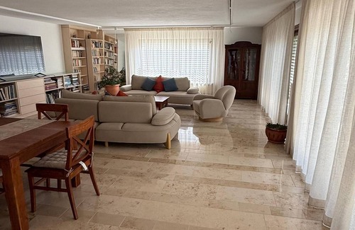 Ruesselsheim House | Luxury apartment, close to the airport