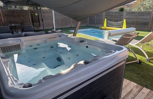 Les Maillans Apartment | Luxury Apartment with Heated Pool & Private Jacuzzi - Côte d'Azur