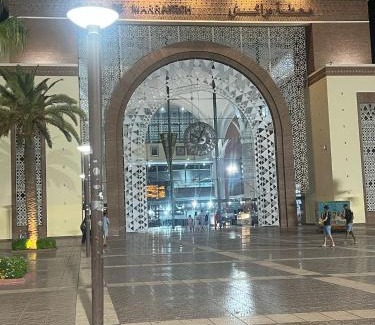 Hivernage Apartment | Luxury apartment 2 min Train Station 10 min Airport