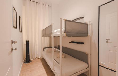 Trieste City Centre Apartment | Luxury Apartment - 8 person - Centro Storico Trieste