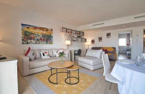 Agadir Bay Apartment | Luxury Apartment 90sqm with Pool near Beach WIFI Unlimited Optical Fiber