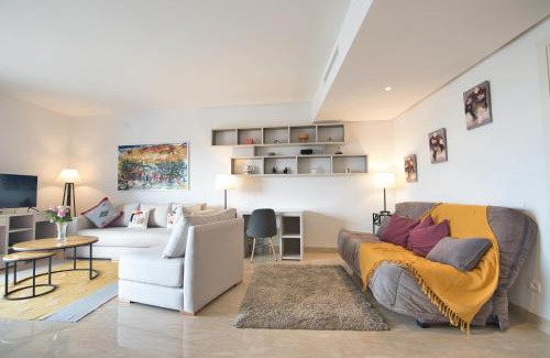 Agadir Bay Apartment | Luxury Apartment 90sqm with Pool near Beach WIFI Unlimited Optical Fiber