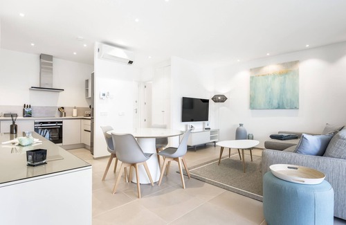 Palm-Mar Apartment | Luxury apartment: air conditioning, swimming pools, heating, gym, fibre optics, garage