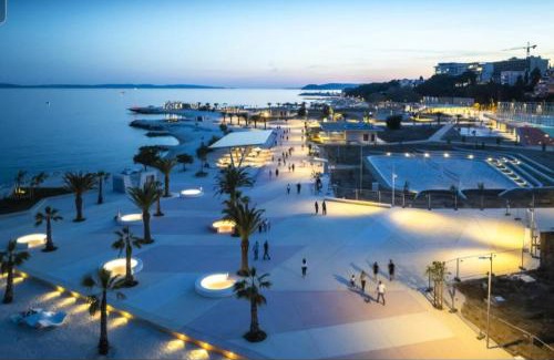 Znjan Apartment | Luxury Apartment "Ema" with sea view & parking