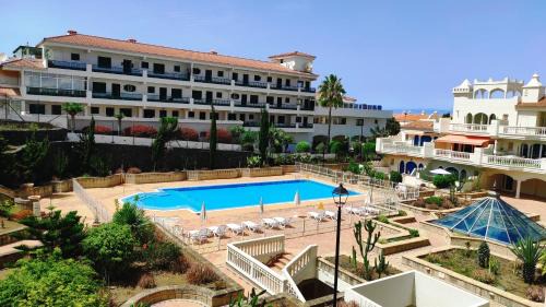 Puerto de la Cruz Apartment | Luxury apartment, comfort and relax, views of the pool
