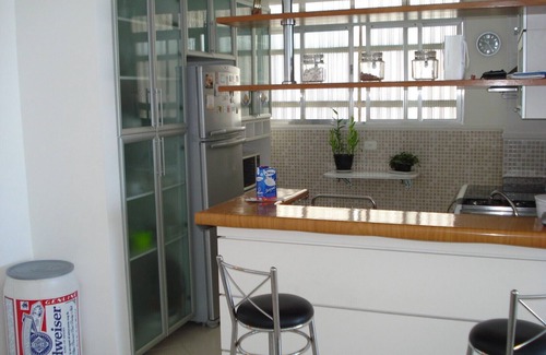 Gonzaga Apartment | Luxury apartment facing the sea w / air conditioning and 01 parking space