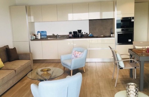 Solenzara Apartment | Luxury apartment facing the sea like on a boat! 2/4 people