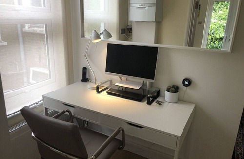 Askew Apartment | Luxury apartment, free parking, 2 bedrooms, balcony