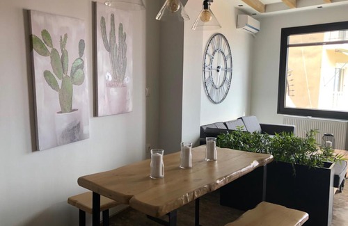 Ano Poli Apartment | Luxury Apartment