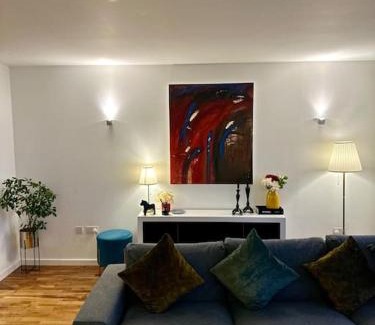 Canary Wharf Apartment | Luxury apartment in Canary Wharf
