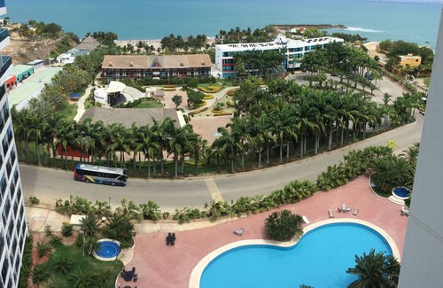 Punta Blanca Apartment | Luxury Apartment in 10th floor