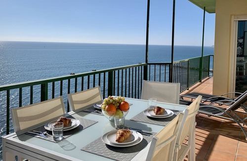 Costa del Sol Apartment | Luxury apartment in first line of Carvajal