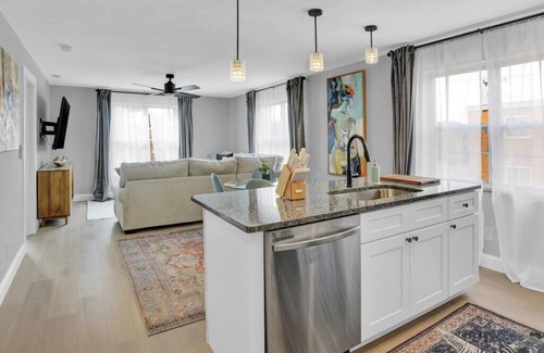 Lakewood Apartment | Luxury Apartment In Lakewood