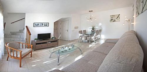 Fuengirola Apartment | Luxury apartment in Los Boliches, Fuengirola