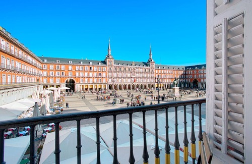 Sol Apartment | Luxury Apartment in Madrid center. Plaza Mayor I