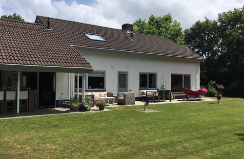 Oostkapelle Apartment | Luxury apartment in the most beautiful location of Oostkapelle!