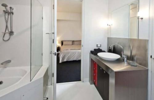 Perth Central Business District Apartment | Luxury Apartment in the heart of Perth CBD