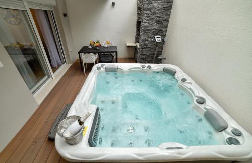 Sinj Apartment | Luxury Apartment Knezovic