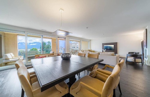 Montreux City Centre Apartment | Luxury Apartment Lake View & Center of Montreux by GuestLee
