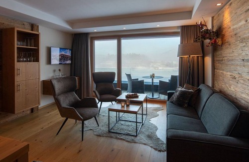 Westendorf Apartment | Luxury Apartment, large SPA + pool, at the golf course, PURE Resort Westendorf