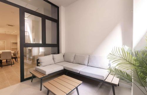 Montolivet Apartment | Luxury Apartment Oceanografic 6 pax