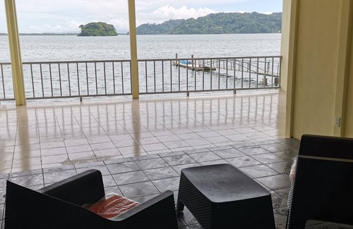 Quebrada La Gamba Apartment | Luxury apartment, on the waterfront
