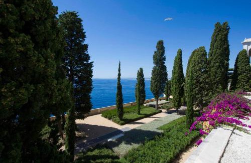 Mont Boron Apartment | Luxury Apartment Palais Maeterlinck