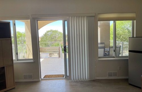 Northeast Heights Apartment | Luxury apartment, the best area NE of Albuquerque close to the mountain hiking