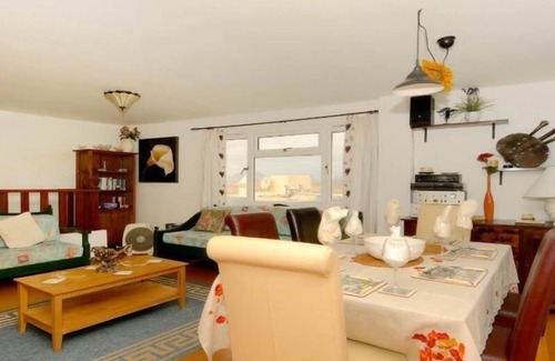 Soo Apartment | Luxury Apartment with Pool, Hot Tub, and Free Accommodation Insurance,