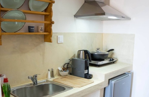 Syros Apartment | Luxury Apartment with Pool