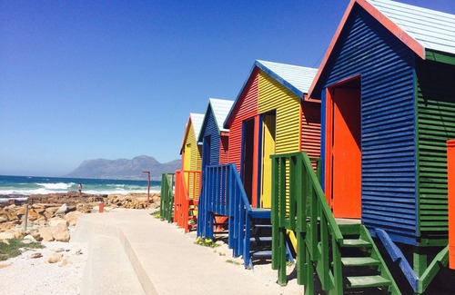 Kalk Bay Apartment | Luxury apartment with exquisite harbour views