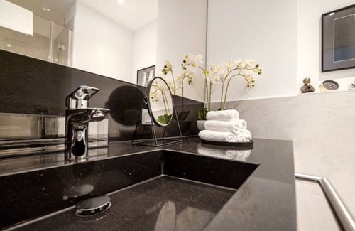 Hafen Apartment | Luxury Apartments - DIE Gelben