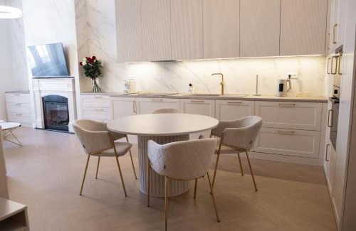Banska Bystrica Apartment | Luxury apartments Banská Bystrica on the main square- LUSSO, FRESCO, PURE