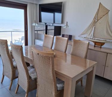 Westende Apartment | LUXURY APP, frontal sea View + south terrace + garage