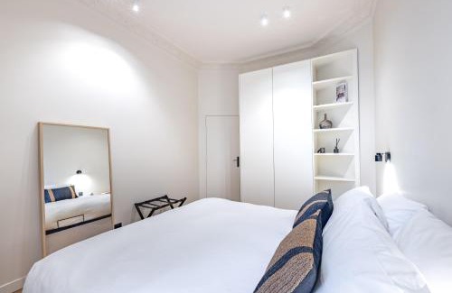 Paris City Center Apartment | Luxury appartment near Louvre -TopQuartier- near metro