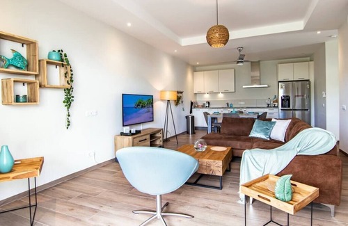 Sint Michiel Apartment | Luxury apt. in a quiet and safe resort, close to Blue Bay!